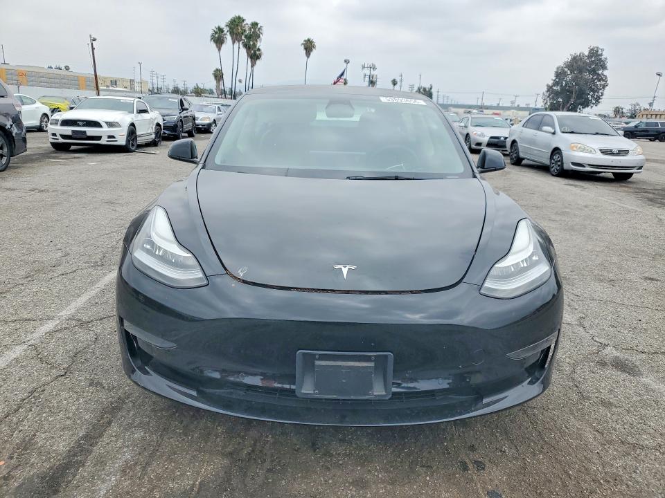 53893656 :رقم المزاد ، 5YJ3E1EA8NF295959 vin ، 2022 Tesla Model 3 مزاد بيع