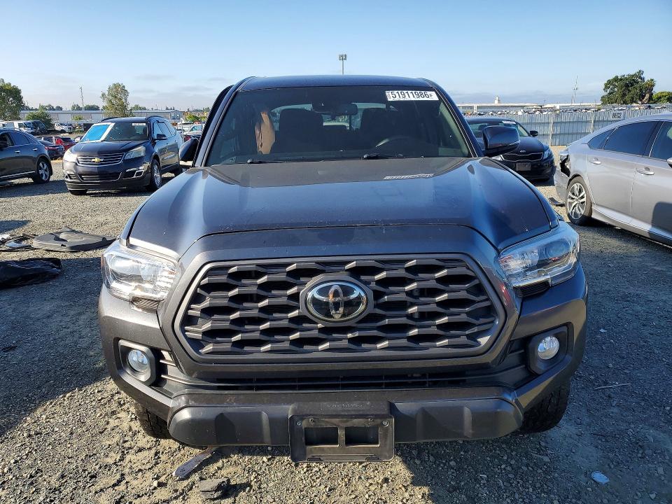 51911986 :رقم المزاد ، 3TMCZ5AN2NM488639 vin ، 2022 Toyota Tacoma مزاد بيع