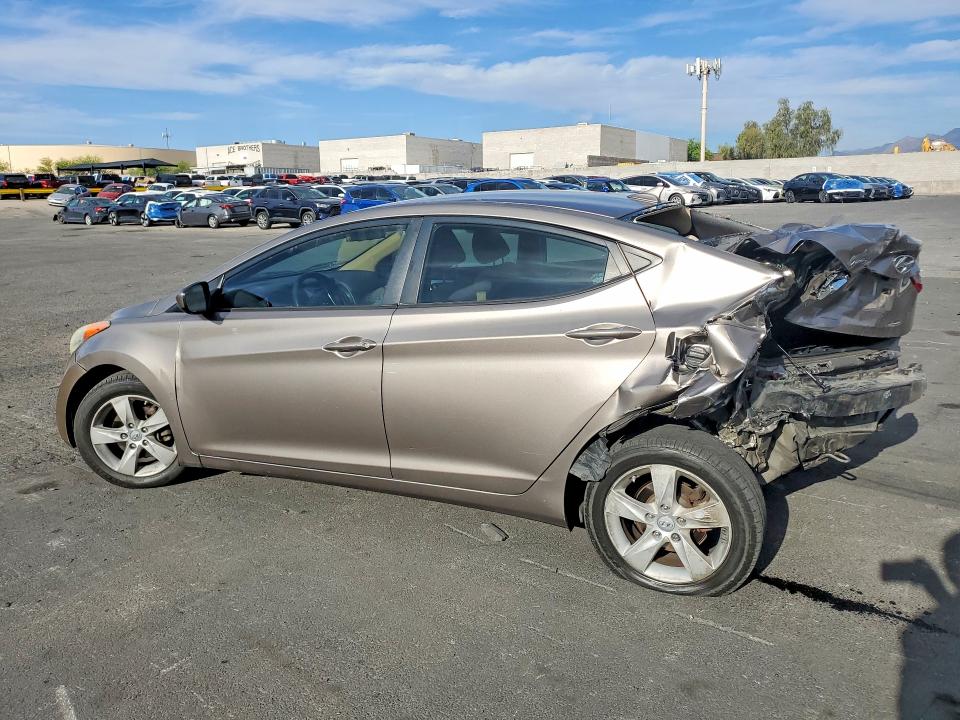 53606306 :رقم المزاد ، 5NPDH4AE8CH112502 vin ، 2012 Hyundai Elantra مزاد بيع