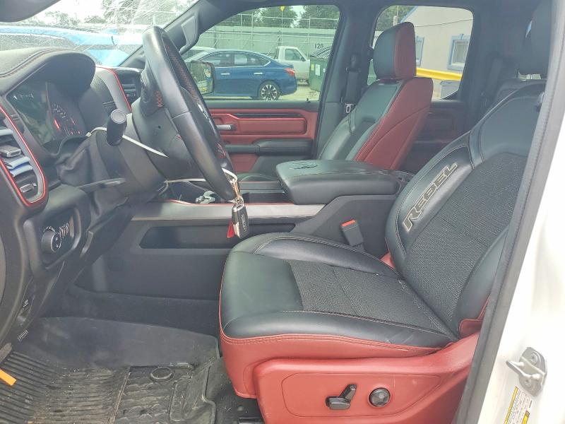 52039566 :رقم المزاد ، 1C6SRFET1KN826356 vin ، 2019 Ram 1500 مزاد بيع
