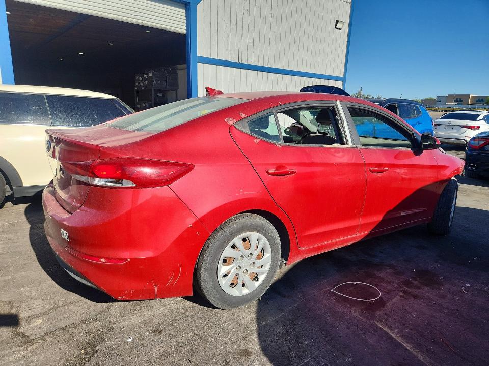 52783706 :رقم المزاد ، 5NPD74LF0HH152816 vin ، 2017 Hyundai Elantra مزاد بيع