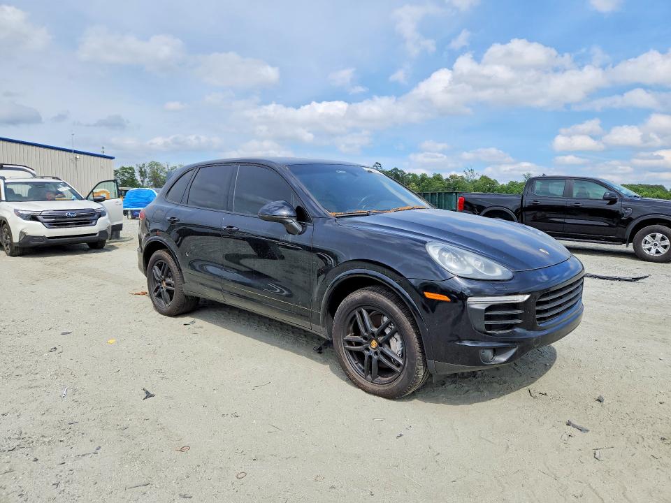 52688376 :رقم المزاد ، WP1AA2A26JKA01395 vin ، 2018 Porsche Cayenne مزاد بيع
