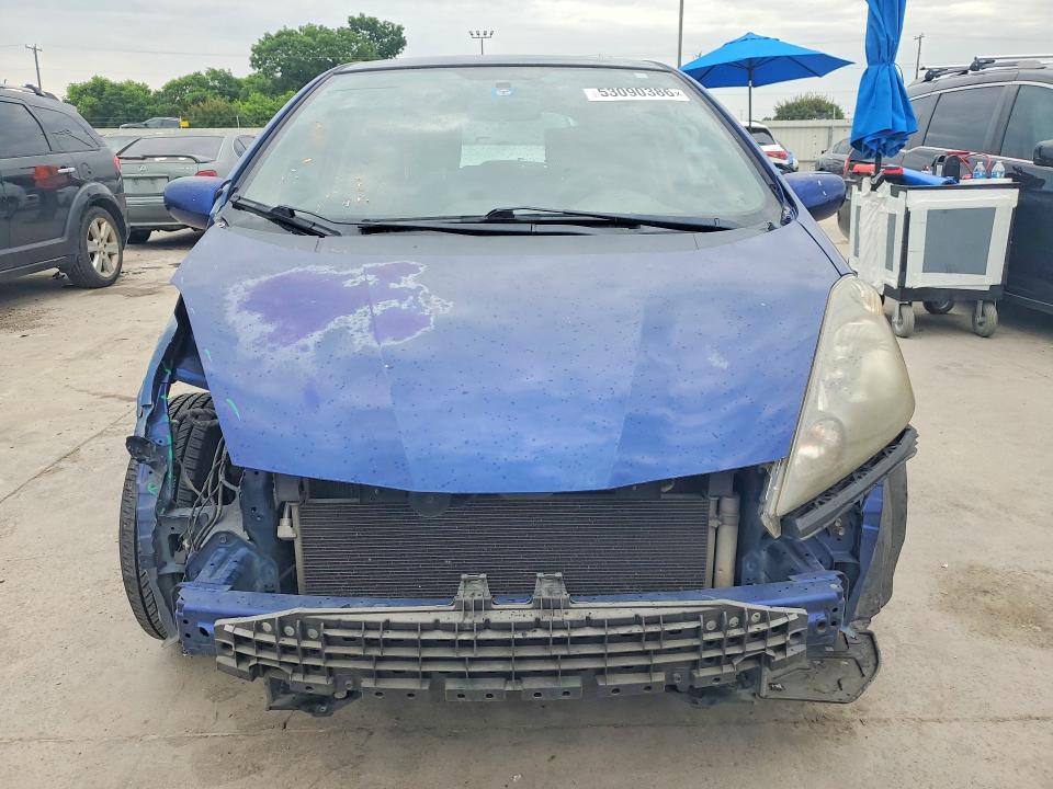 53090386 :رقم المزاد ، JHMGE8H38DC064870 vin ، 2013 Honda Fit مزاد بيع