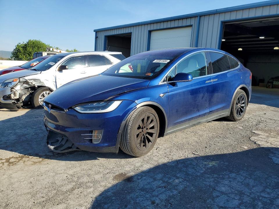 2019 Tesla Model X მანქანა იყიდება აუქციონზე, vin: 5YJXCAE27KF152626, აუქციონის ნომერი: 52351506