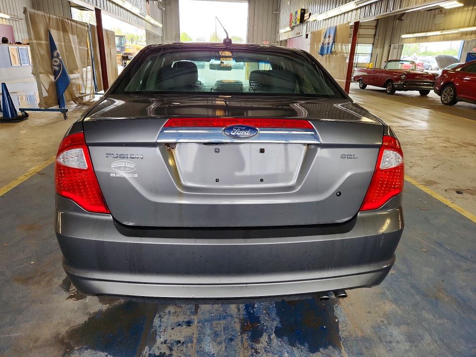 52002436 :رقم المزاد ، 3FAHP0JA4CR110954 vin ، 2012 Ford Fusion مزاد بيع