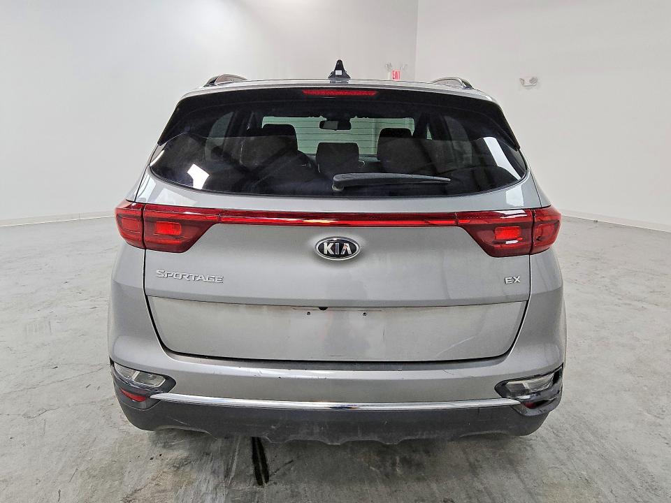 Продажа на аукционе авто 2022 Kia Sportage, vin: KNDPNCAC1N7985742, номер лота: 51463256