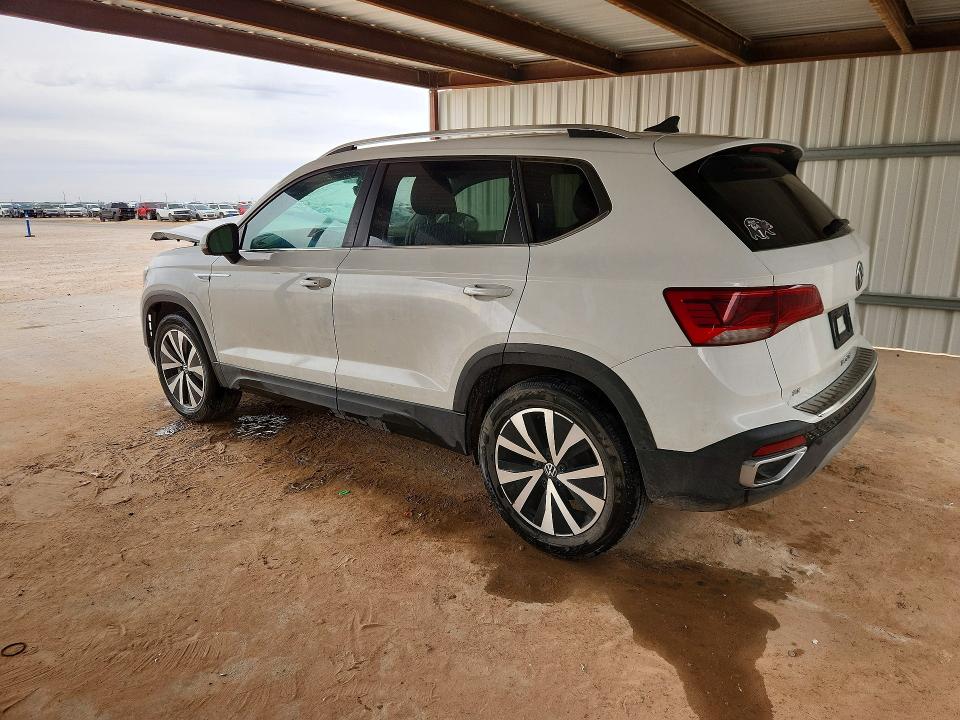 2022 Volkswagen Taos მანქანა იყიდება აუქციონზე, vin: 3VVSX7B24NM079044, აუქციონის ნომერი: 51866056