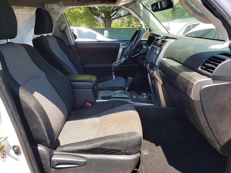 53518156 :رقم المزاد ، JTEBU5JR5J5594494 vin ، 2018 Toyota 4runner مزاد بيع