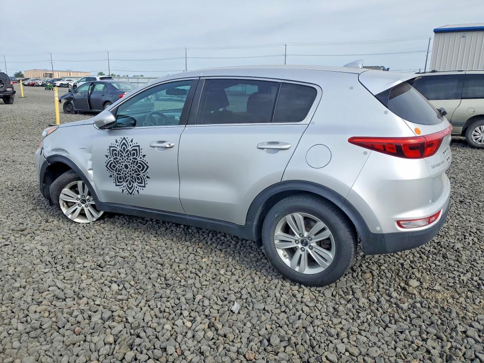 52490836 :رقم المزاد ، KNDPMCAC7H7282573 vin ، 2017 Kia Sportage مزاد بيع