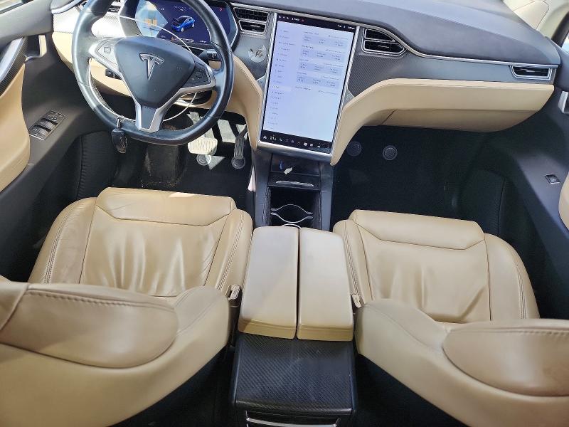 51708006 :رقم المزاد ، 5YJXCAE29HF051645 vin ، 2017 Tesla Model X مزاد بيع