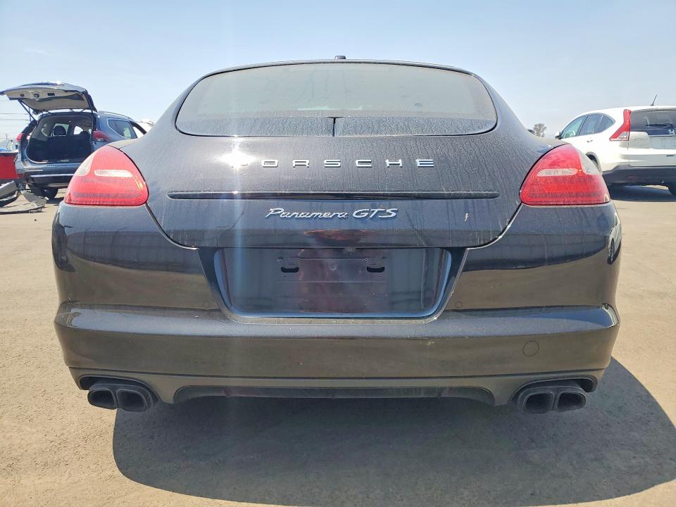 53591586 :رقم المزاد ، WP0AF2A74DL075427 vin ، 2013 Porsche Panamera مزاد بيع