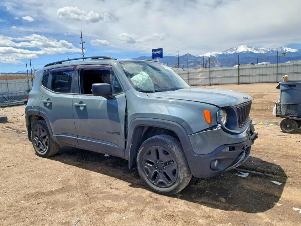 52547906 :رقم المزاد ، ZACCJBAB4JPH72096 vin ، 2018 Jeep Renegade مزاد بيع
