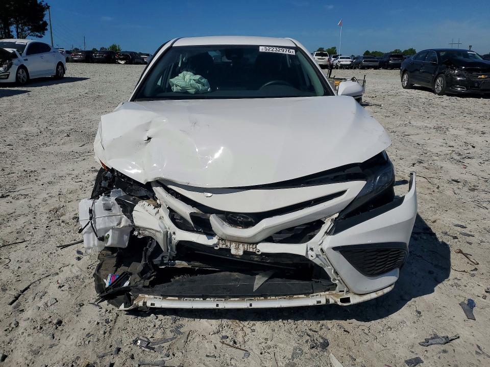 Продаж на аукціоні авто 2022 Toyota Camry, vin: 4T1G11AK3NU653483, номер лоту: 52232976