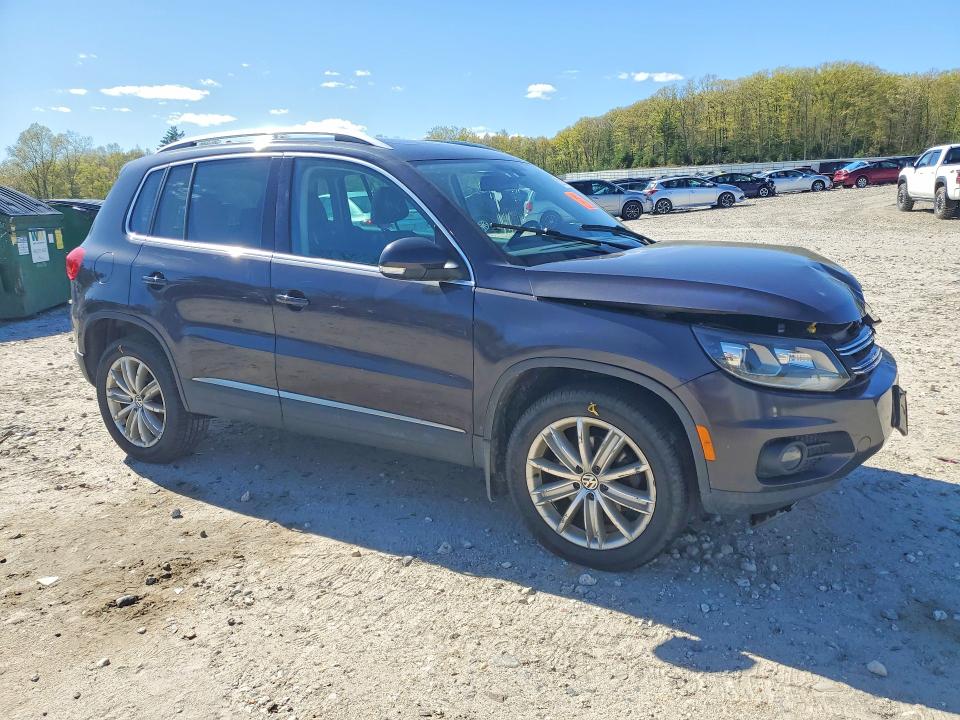 53212706 :رقم المزاد ، WVGBV7AX6GW538140 vin ، 2016 Volkswagen Tiguan مزاد بيع