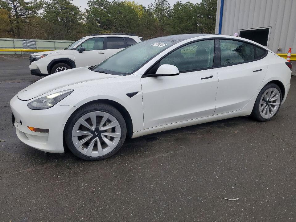 2022 Tesla Model 3 მანქანა იყიდება აუქციონზე, vin: 5YJ3E1EA4NF369572, აუქციონის ნომერი: 53660966