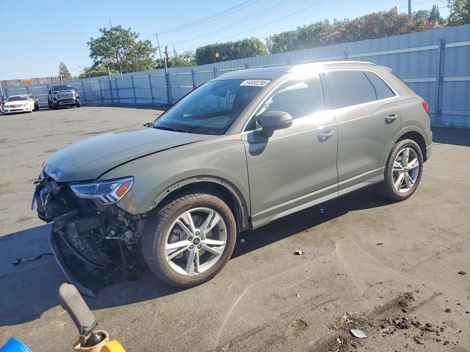 54650256 :رقم المزاد ، WA1DECF31R1018661 vin ، 2024 Audi Q3 مزاد بيع