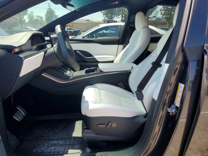 52935996 :رقم المزاد ، 7SAXCBE60TF481391 vin ، 2026 Tesla Model X مزاد بيع