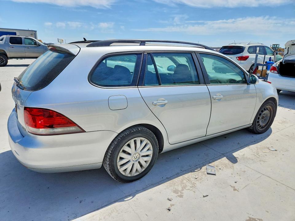 53769496 :رقم المزاد ، 3VWPP7AJ0DM676426 vin ، 2013 Volkswagen Jetta مزاد بيع