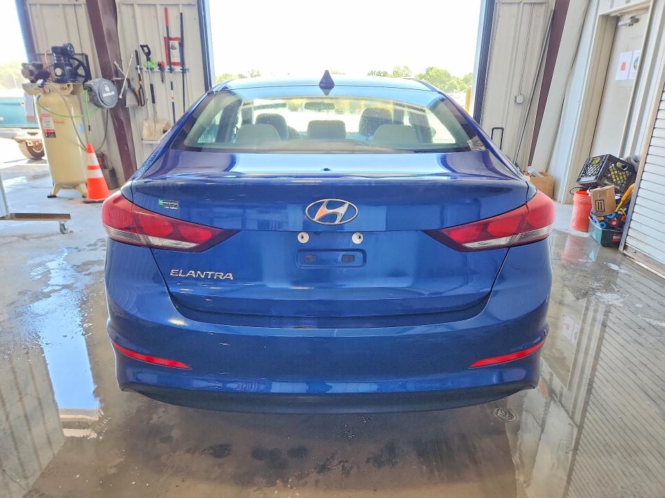 2018 Hyundai Elantra მანქანა იყიდება აუქციონზე, vin: 5NPD84LF2JH254721, აუქციონის ნომერი: 53703706