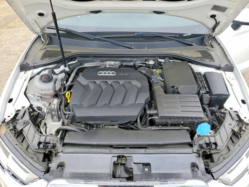 52530366 :رقم المزاد ، WAUAUGFF4J1072633 vin ، 2018 Audi A3 مزاد بيع