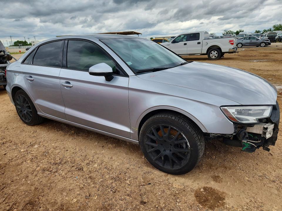 54483686 :رقم المزاد ، WAUB8GFF4J1066081 vin ، 2018 Audi A3 مزاد بيع