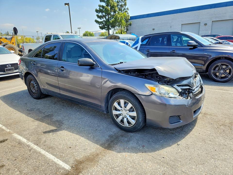 53663636 :رقم المزاد ، 4T4BF3EK6BR218220 vin ، 2011 Toyota Camry مزاد بيع