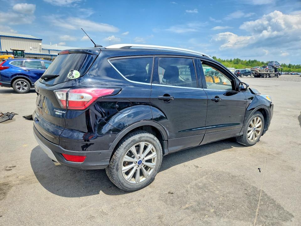 2017 Ford Escape მანქანა იყიდება აუქციონზე, vin: 1FMCU9JD2HUA07216, აუქციონის ნომერი: 54109366