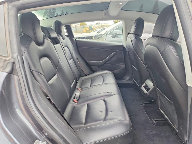 2018 Tesla Model 3 მანქანა იყიდება აუქციონზე, vin: 5YJ3E1EA6JF101701, აუქციონის ნომერი: 54489226