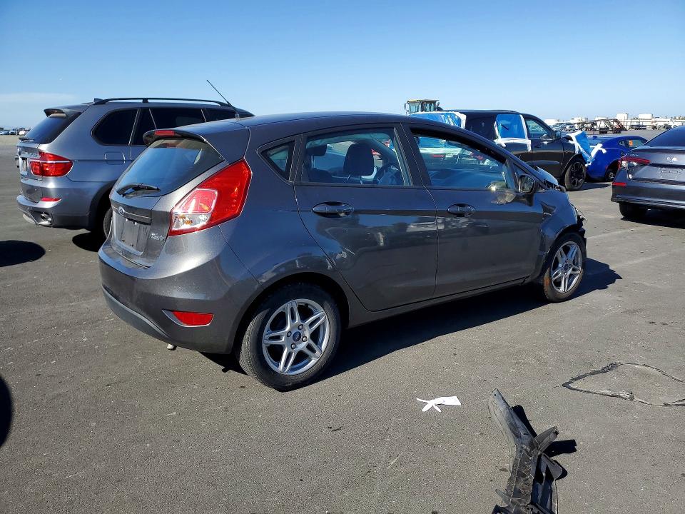 53833956 :رقم المزاد ، 3FADP4EJ1KM101821 vin ، 2019 Ford Fiesta مزاد بيع