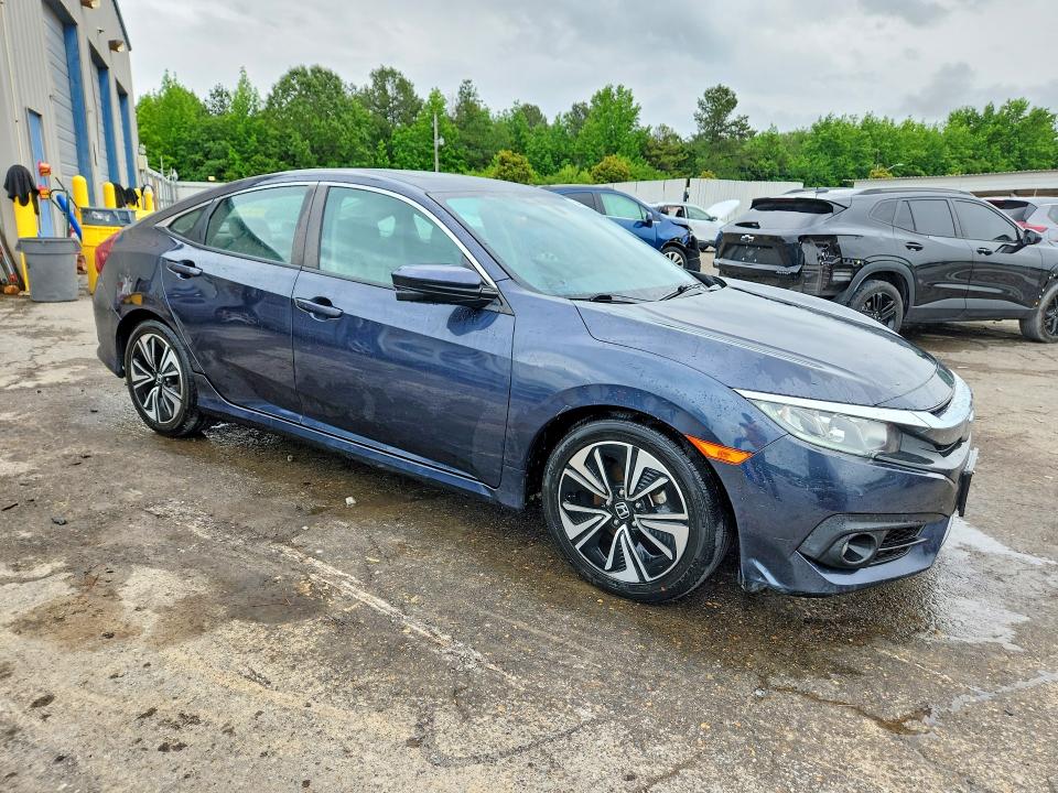Продаж на аукціоні авто 2018 Honda Civic, vin: 2HGFC1E37JH643163, номер лоту: 54132106