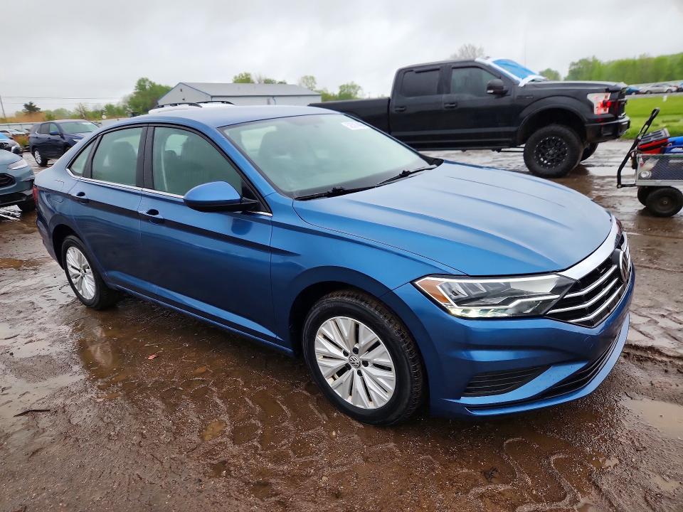 Продажа на аукционе авто 2020 Volkswagen Jetta, vin: 3VWC57BU2LM102292, номер лота: 52597406