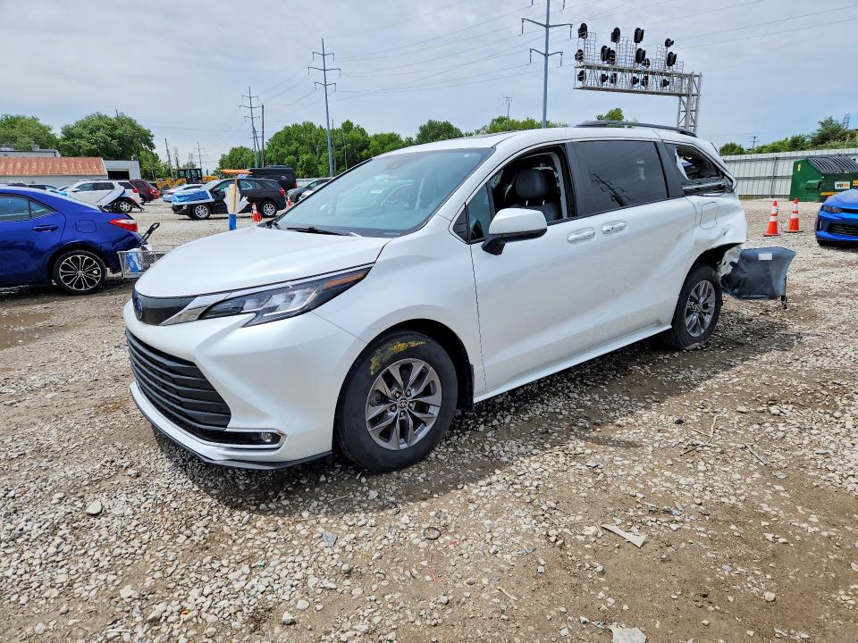 54610316 :رقم المزاد ، 5TDJSKFC4PS094774 vin ، 2023 Toyota Sienna مزاد بيع