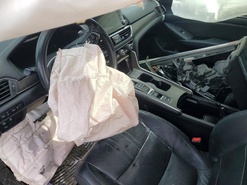 54085626 :رقم المزاد ، 1HGCV3F92JA008412 vin ، 2018 Honda Accord مزاد بيع