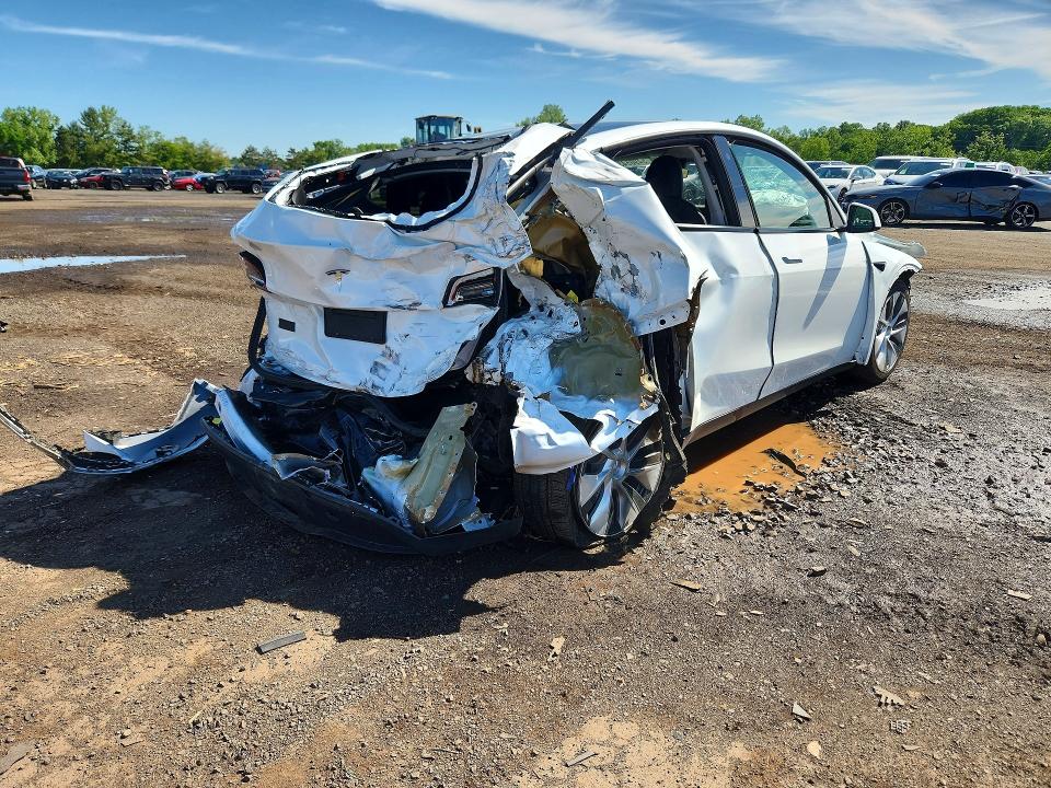 Продажа на аукционе авто 2022 Tesla Model Y, vin: 7SAYGDEE7NF364440, номер лота: 54985436