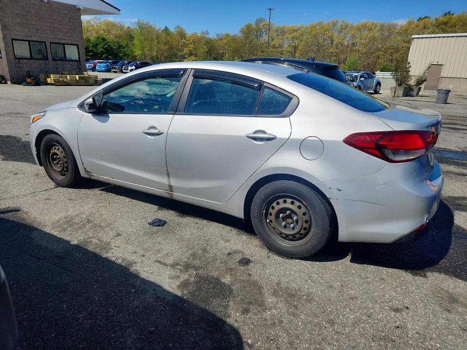52859866 :رقم المزاد ، 3KPFK4A76JE188863 vin ، 2018 Kia Forte مزاد بيع