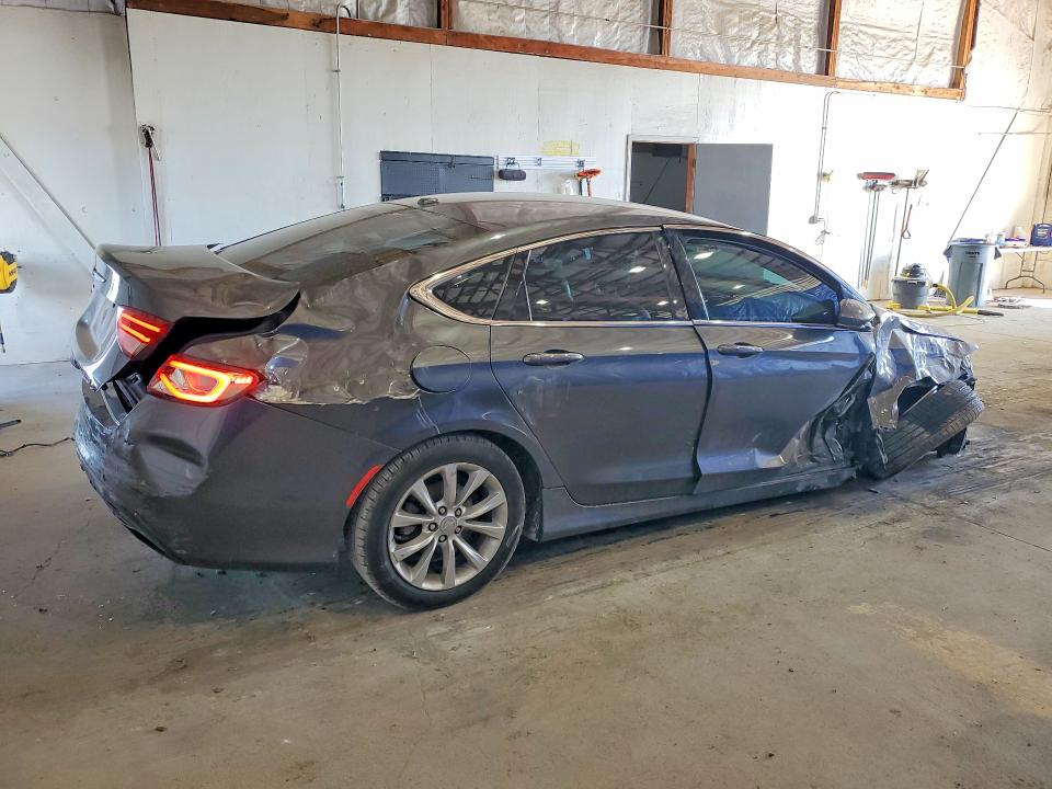 53523196 :رقم المزاد ، 1C3CCCCG4FN522385 vin ، 2015 Chrysler 200 مزاد بيع