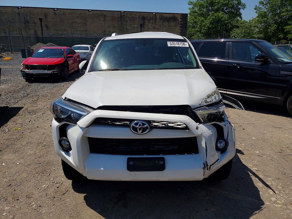 53518156 :رقم المزاد ، JTEBU5JR5J5594494 vin ، 2018 Toyota 4runner مزاد بيع