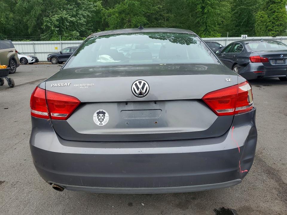 54606926 :رقم المزاد ، 1VWBP7A38CC033706 vin ، 2012 Volkswagen Passat مزاد بيع