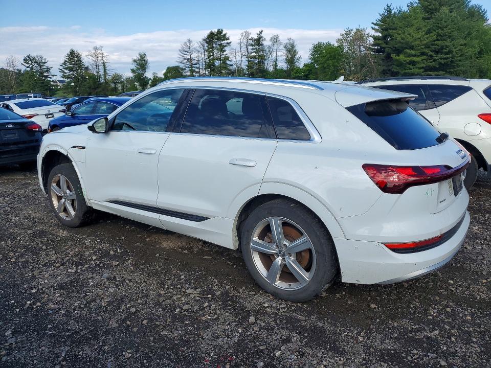 Продаж на аукціоні авто 2019 Audi E-tron, vin: WA1VABGE1KB017214, номер лоту: 53086986