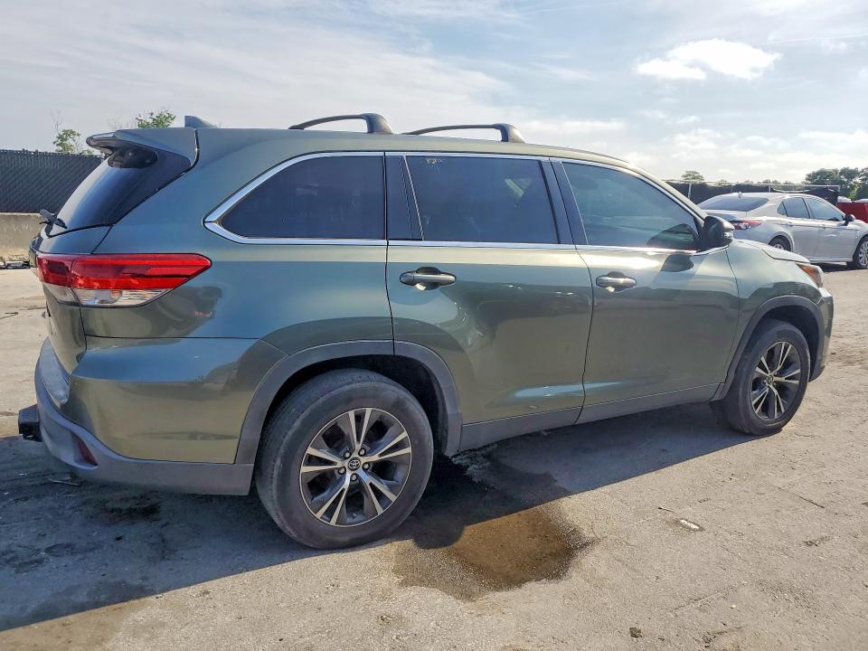 Продаж на аукціоні авто 2019 Toyota Highlander, vin: 5TDZZRFH1KS333290, номер лоту: 53132896