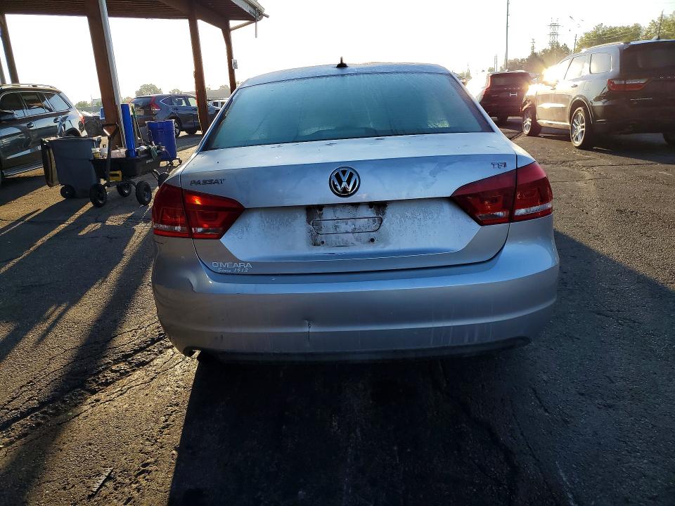 Продаж на аукціоні авто 2015 Volkswagen Passat, vin: 1VWAS7A34FC050890, номер лоту: 52015116