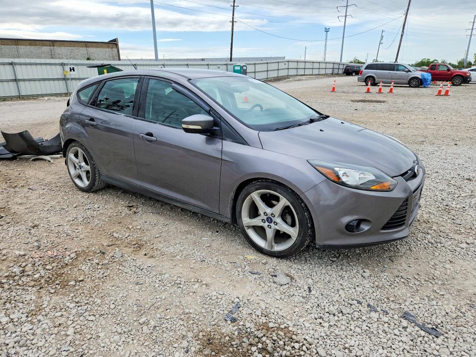 53511736 :رقم المزاد ، 1FADP3N28EL194121 vin ، 2014 Ford Focus مزاد بيع