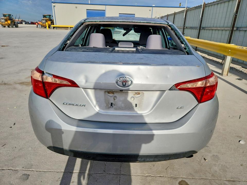 Продажа на аукционе авто 2017 Toyota Corolla, vin: 5YFBURHE2HP574943, номер лота: 52498816