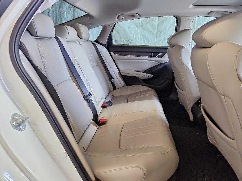 53346006 :رقم المزاد ، 1HGCV3F53JA003748 vin ، 2018 Honda Accord مزاد بيع