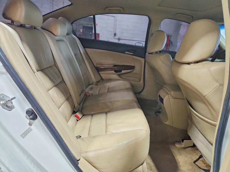 55321526 :رقم المزاد ، 1HGCP3F85AA014562 vin ، 2010 Honda Accord مزاد بيع