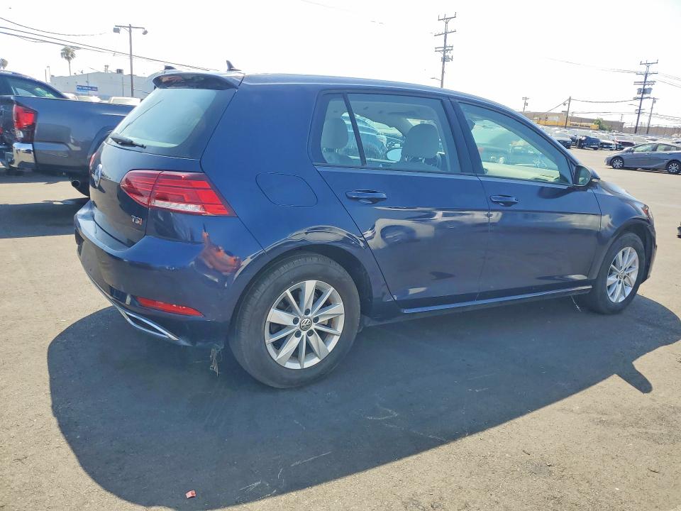 53592126 :رقم المزاد ، 3VWG17AU0JM284148 vin ، 2018 Volkswagen Golf مزاد بيع