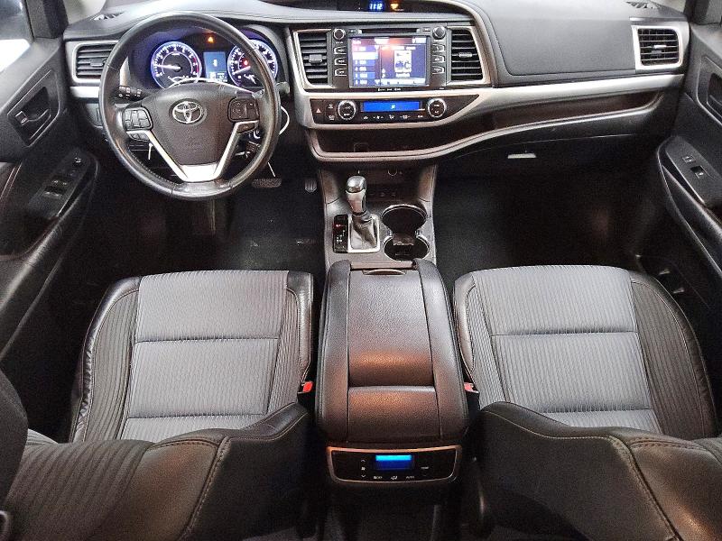 52150246 :رقم المزاد ، 5TDBKRFH7GS264716 vin ، 2016 Toyota Highlander مزاد بيع