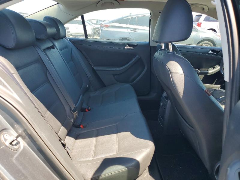 54849276 :رقم المزاد ، 3VWDZ7AJ9BM324844 vin ، 2011 Volkswagen Jetta مزاد بيع
