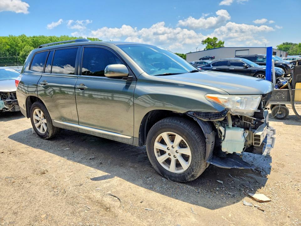 2012 Toyota Highlander მანქანა იყიდება აუქციონზე, vin: 5TDBK3EH1CS144063, აუქციონის ნომერი: 54819346