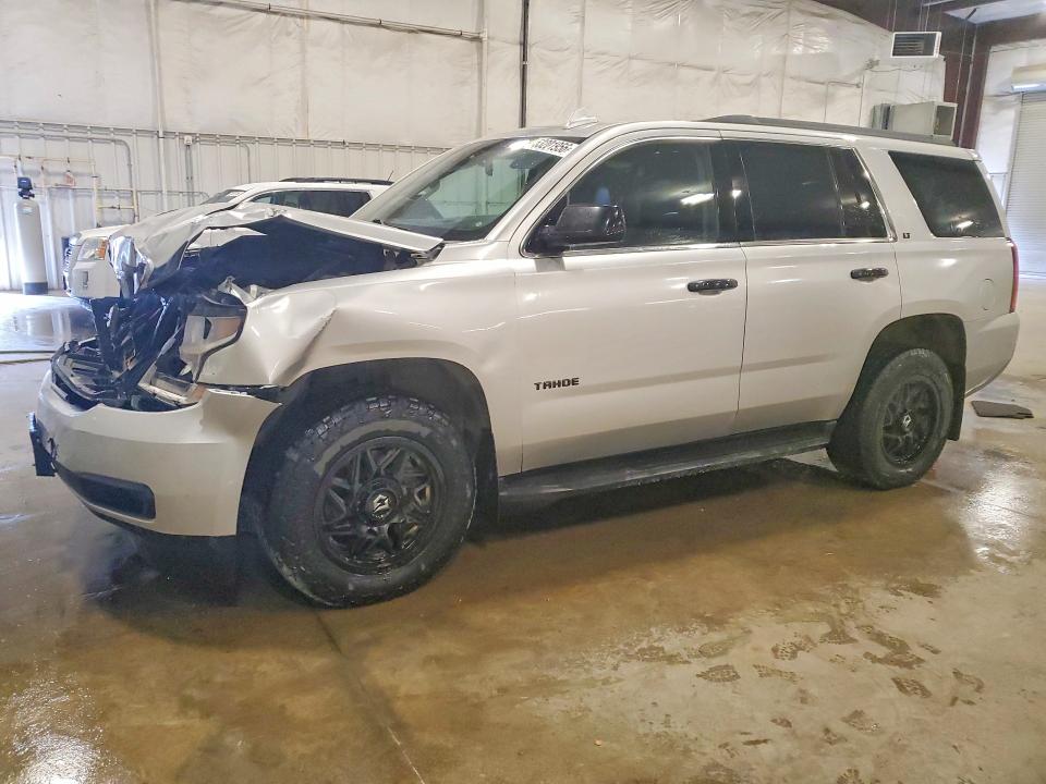 53201956 :رقم المزاد ، 1GNSKBKC0JR358807 vin ، 2018 Chevrolet Tahoe مزاد بيع